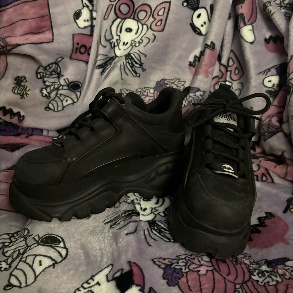 Buffalo David Bitton Black Chunky Platform Sneakers